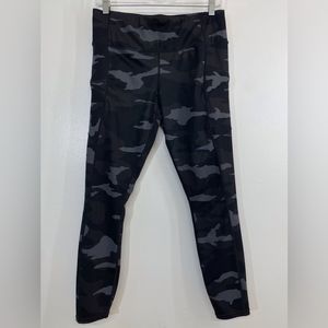 Athleta Leggings Camo Contender Black‎ Gray Pockets Stretch Size Medium